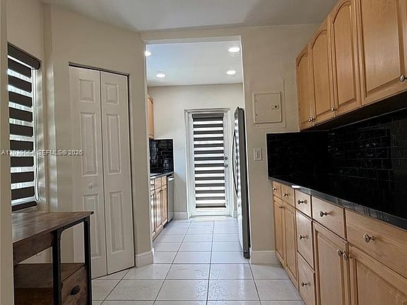 4th image of 1380 SW 20th St #1380
