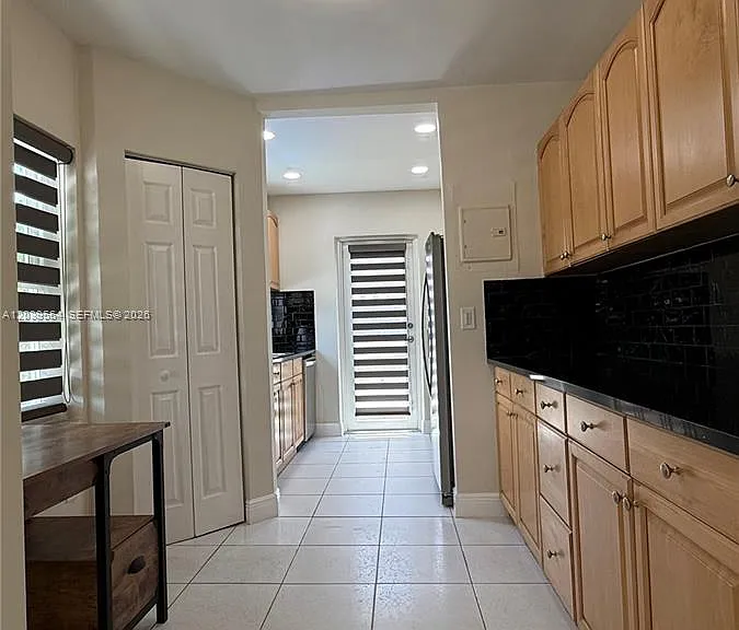 1380 SW 20th St #1380 — Photo 4