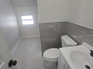 48 S Clinton St #2B, Poughkeepsie, NY 12601