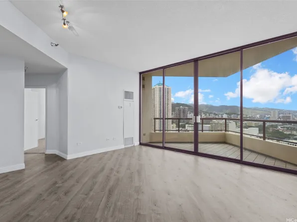 725 Kapiolani Blvd APT 2306, Honolulu, HI 96813