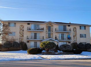 5825 W 103rd St APT 3NW, Oak Lawn, IL 60453
