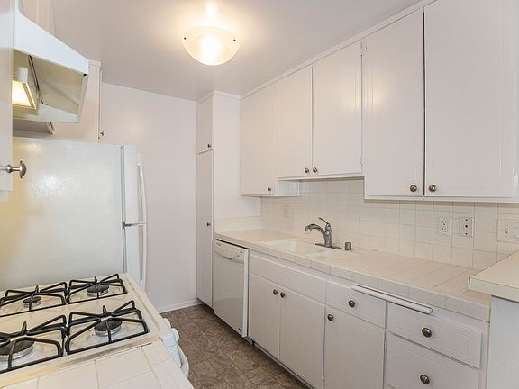 5th image of 507 California Ave #105
