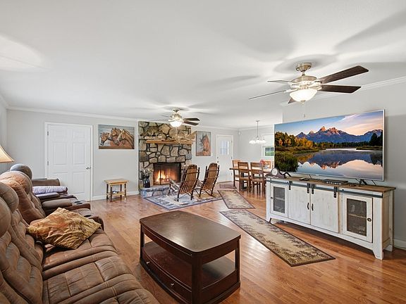 2nd image of 2982 West Ln #382W