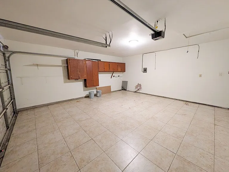 5040 Raleigh Dr — Photo 21