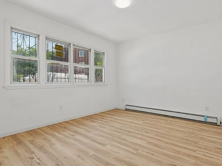 55 Hawkins St #1 — Photo 4