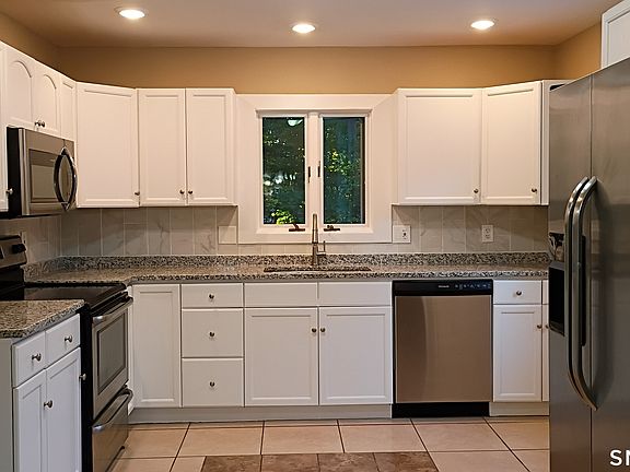 2nd image of 49 Birdsey Avenue