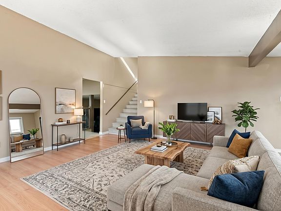 2nd image of 318 Mariner Way