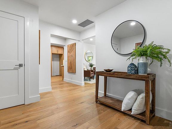 5th image of 205 Alderbrook Drive