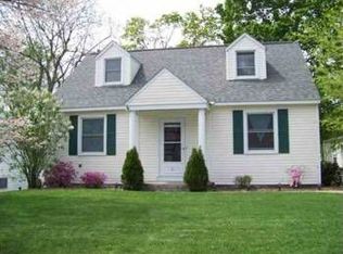 31 Bolivar Ave, Troy, NY 12180