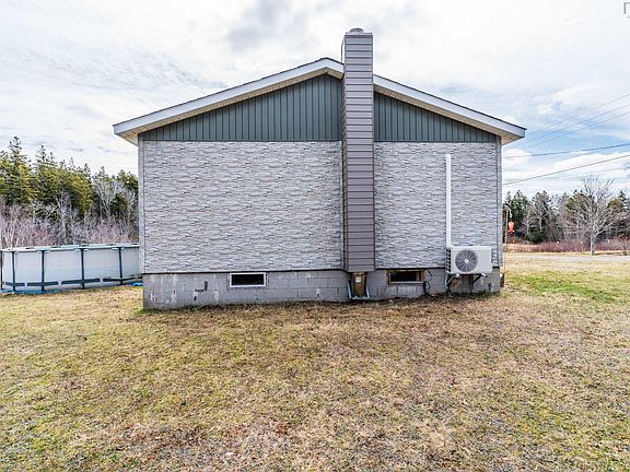 5th image of 39 Oakridge Rd