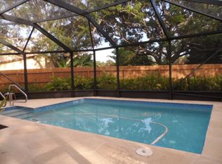 1049 Raintree Dr, Palm Beach Gardens, FL 33410
