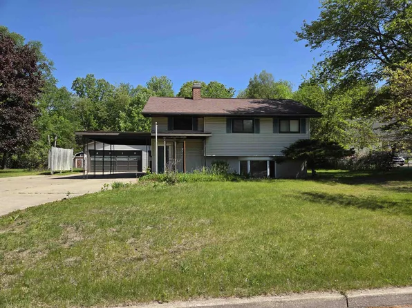 2716 Parsons Ct, Midland, MI 48642