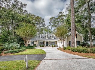 626 Island Cir E, Saint Helena Island, SC 29920