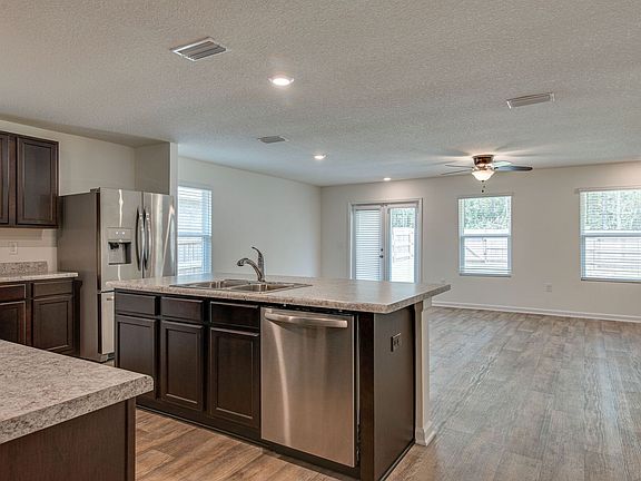 3rd image of 6124 Whisper Creek Blvd