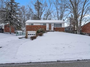 621 Blueberry Rd, Monroeville, PA 15146