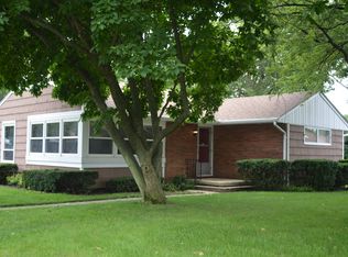 12 E Lindberg Dr, Fairborn, OH 45324