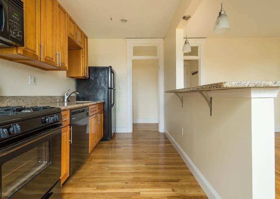 288 Chestnut Hill Ave #14