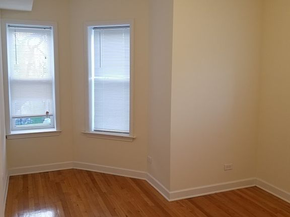 5th image of 6345 N Washtenaw Ave #3