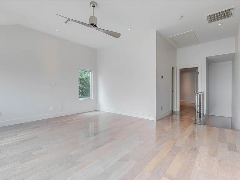 1222 Marconi St — Photo 28