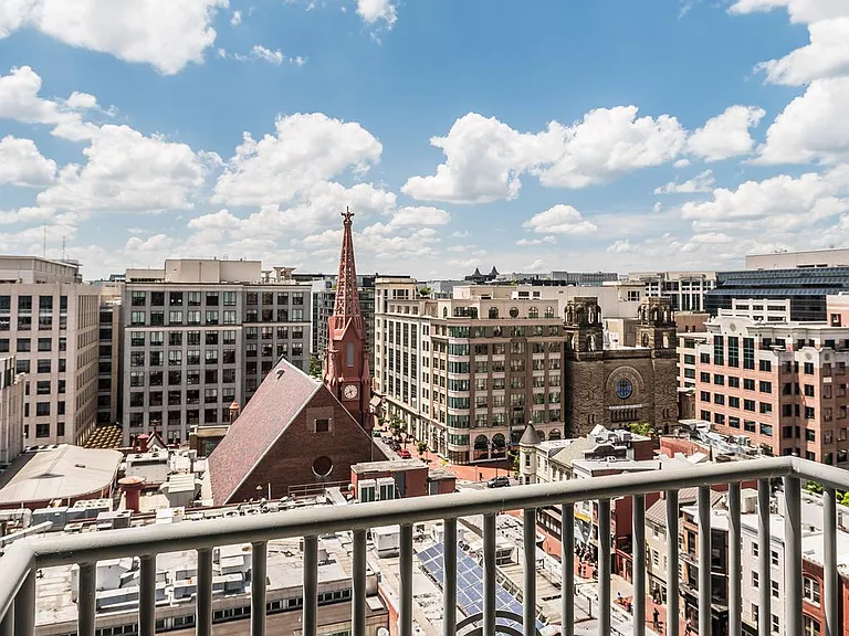 777 7th St NW #1110 — Photo 33