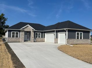 3004 30th St, Kenosha, WI 53142