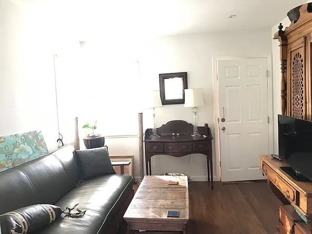 22427 Clarendon St — Photo 12