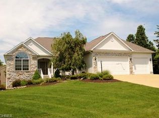 67 Meadow Ln, Cuyahoga Falls, OH 44223