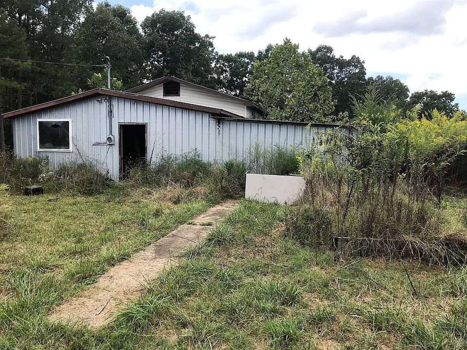 2nd image of 390 Burgess Rd E