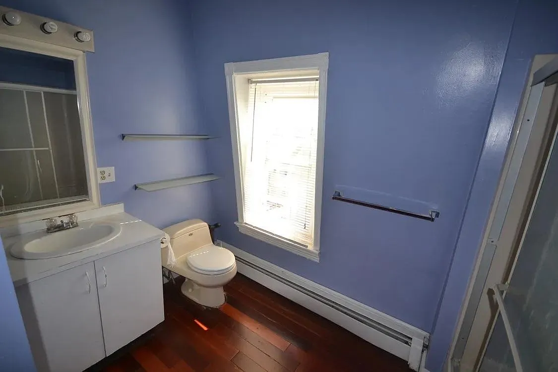 2 bed, 900 sqft, $2,000 — Photo 1