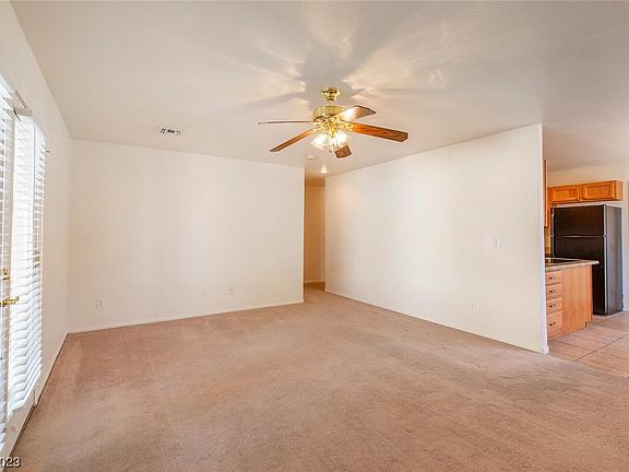 4th image of 6308 Cromwell Ave