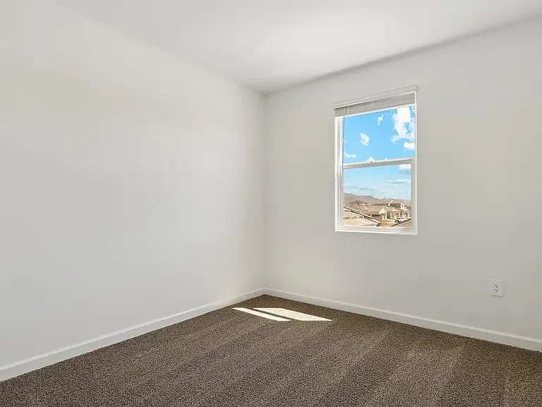 2761 W Sheppard Ave — Photo 10