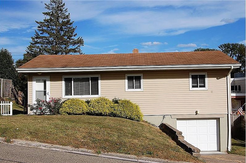 1st image of 135 Karen Pl