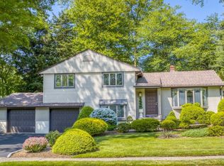 1 Deberg Dr, Old Tappan, NJ 07675