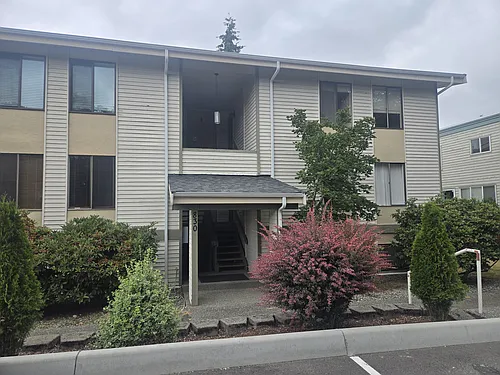 830 Kirkland Way #304 Photo 1