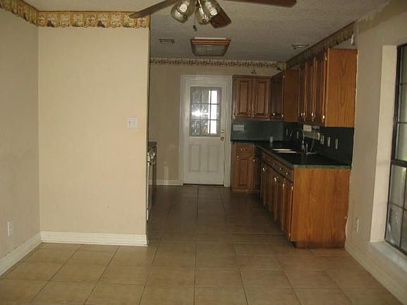2nd image of 302 Farm Dr