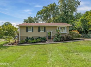 7700 Nubbin Ridge Dr, Knoxville, TN 37919