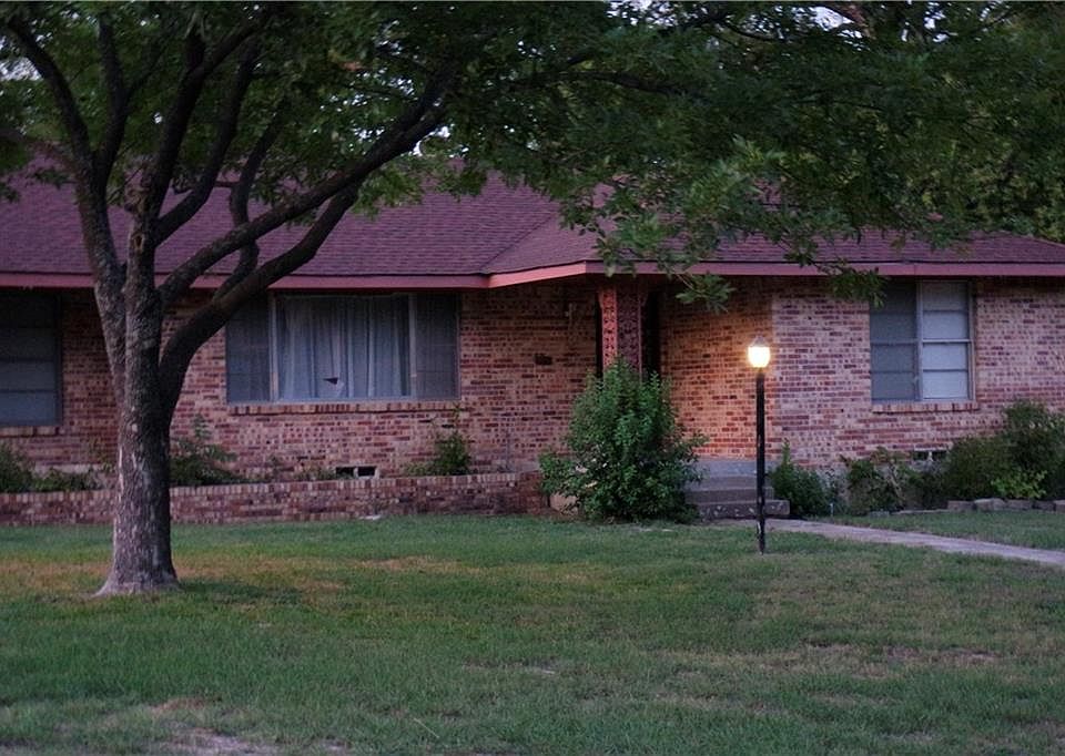 1st image of 515 Woodacre Dr