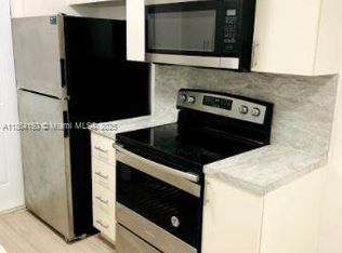 738 NE 86th St APT 5, Miami, FL 33138