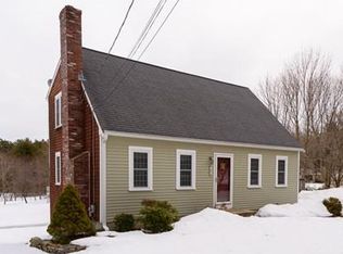 9 W Elm St, Pembroke, MA 02359