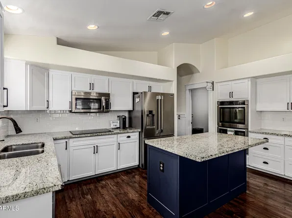 812 W GASCON Road, San Tan Valley, AZ 85143