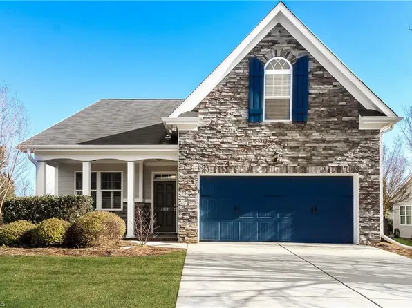 4512 Treebark Ln, High Point, NC 27265