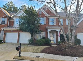 735 Thornington Dr, Roswell, GA 30075