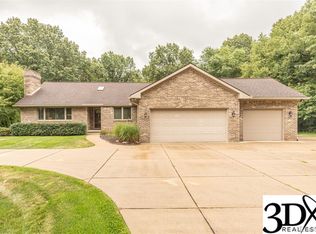 10840 Silver Lake Rd, South Lyon, MI 48178