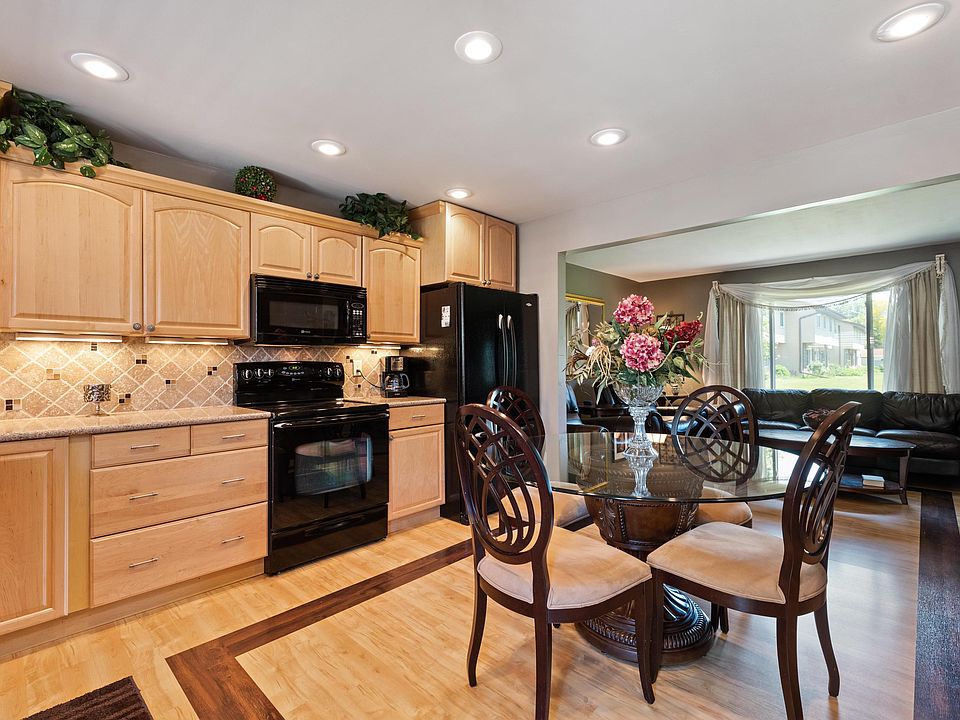 1st image of W165N11572 Abbey Ct #4