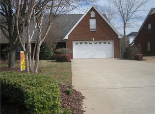 2567 Shinnecock Ct, Murfreesboro, TN 37127