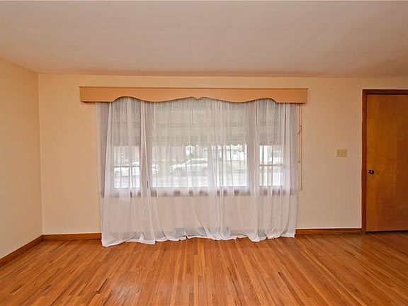 5th image of 61 Dwyer St