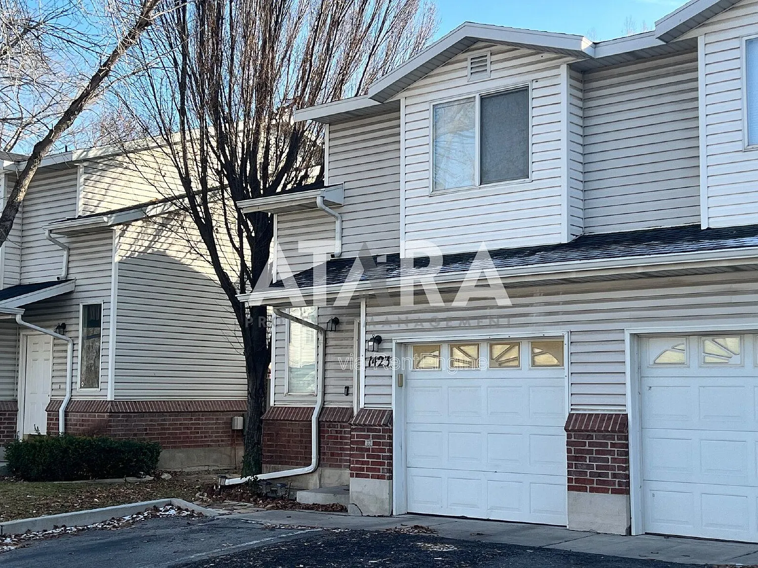 3 bed, 2.5 bath, 1170 sqft, $1,895 — Photo 2