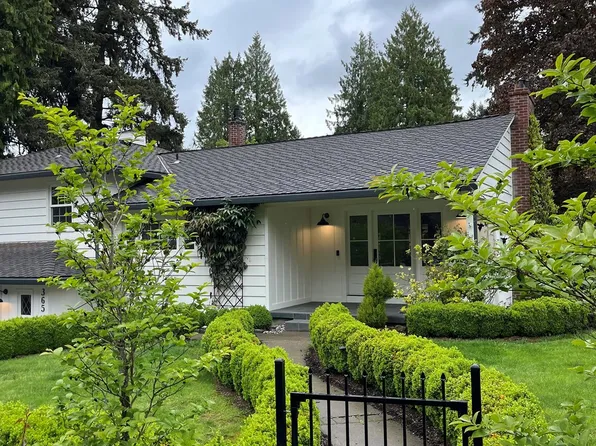 365 Kenwood Rd, Lake Oswego, OR 97034