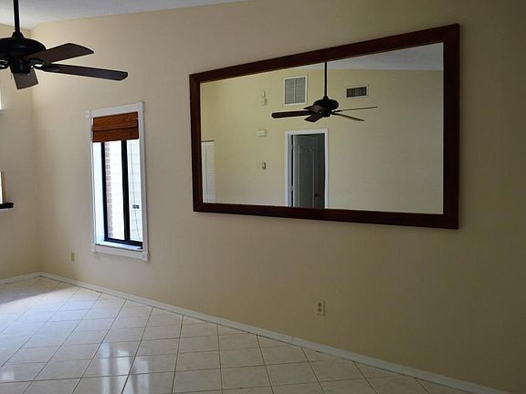 4th image of 1506 Heritage Ln