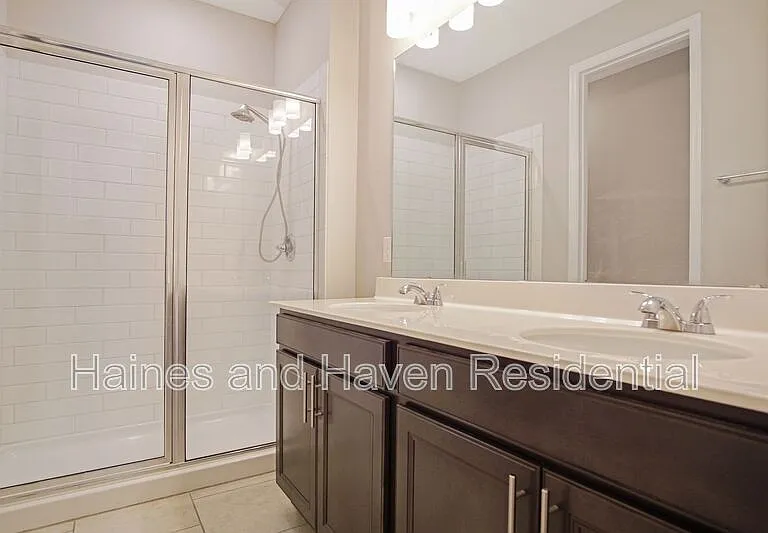 1229 Forest Gate Cir — Photo 14